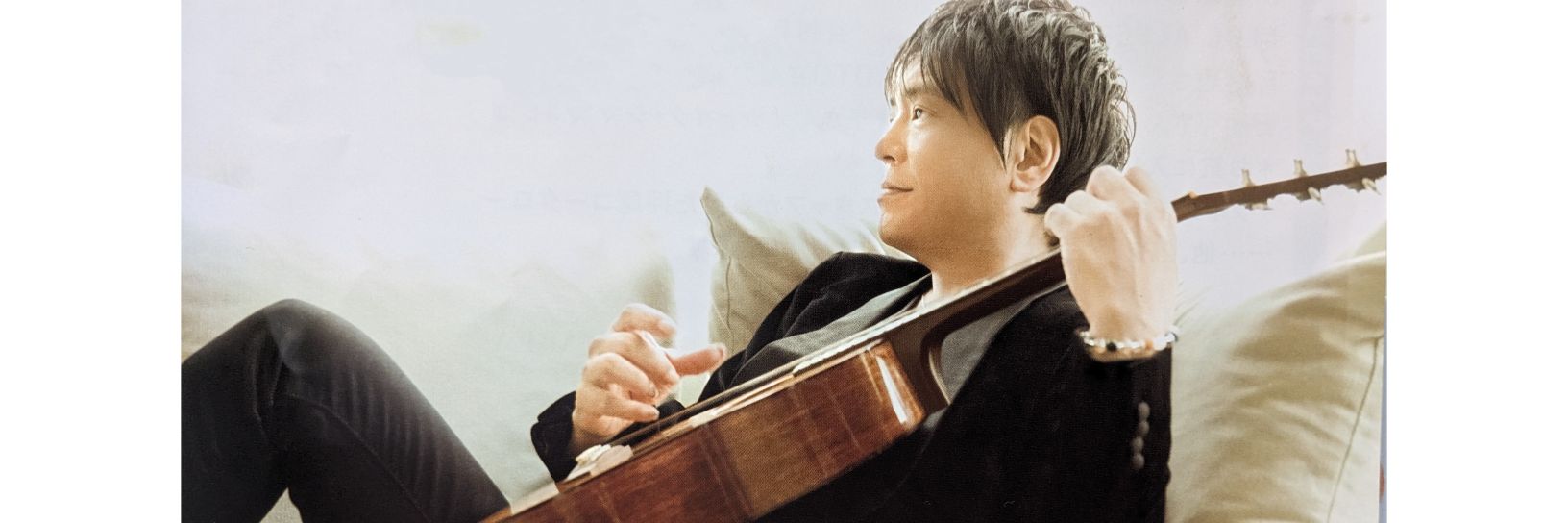 *yukako* I love the acoustic guitar banner