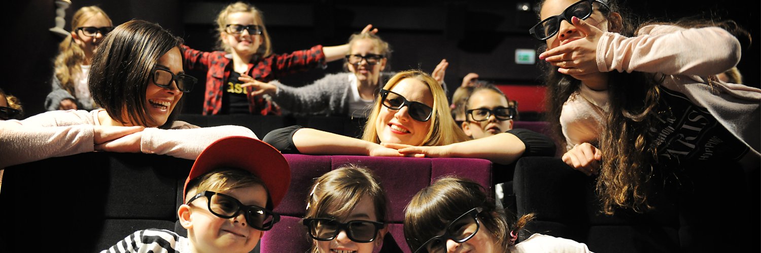QuatroCinema's profile banner image