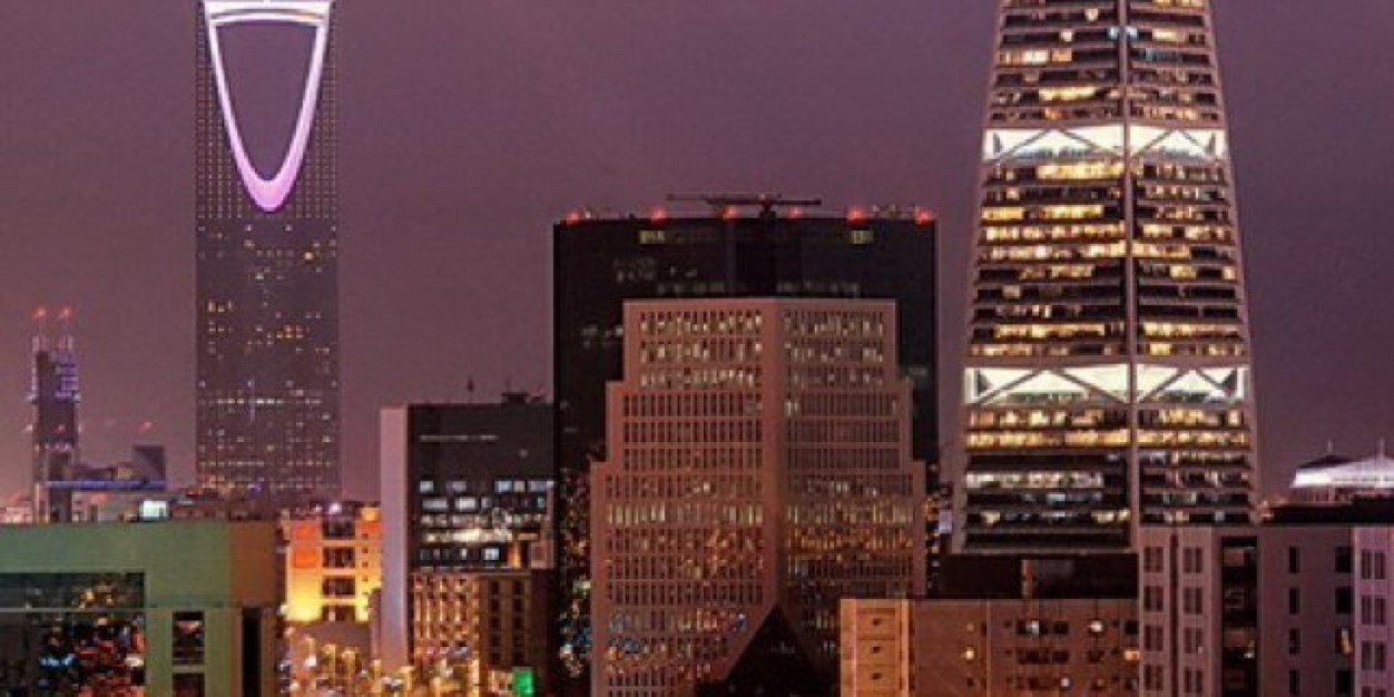 بحر العيون banner