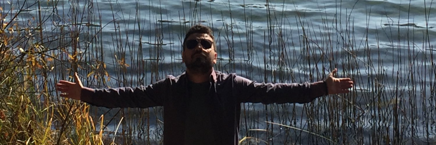 esrefvrl's profile banner image