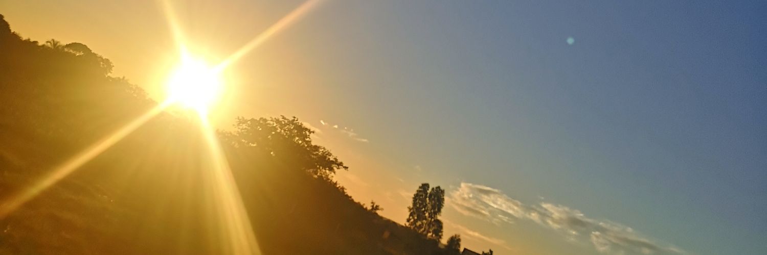 le_av2's profile banner image