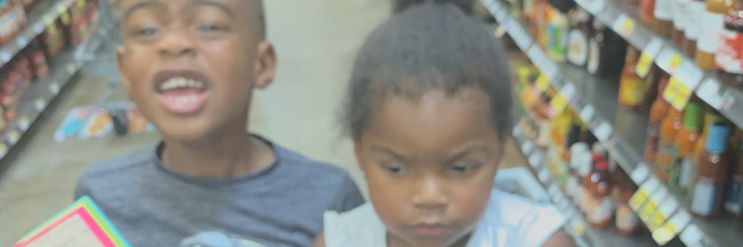 RaiLizzie's profile banner image