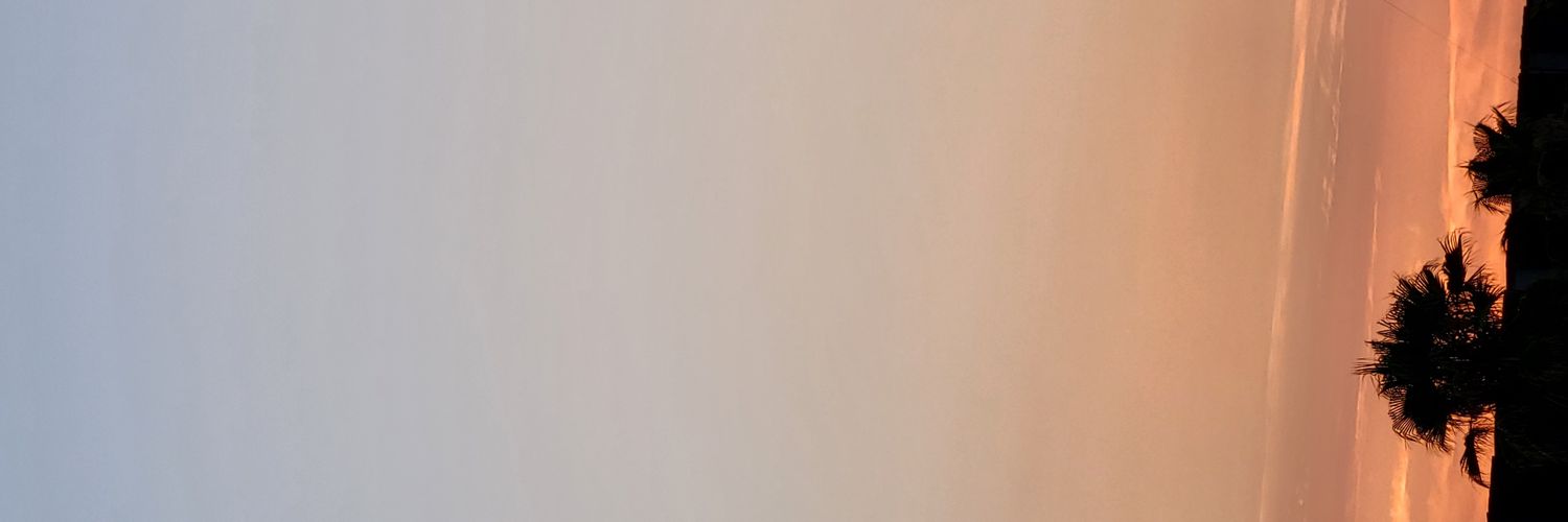 _whyutripping's profile banner image