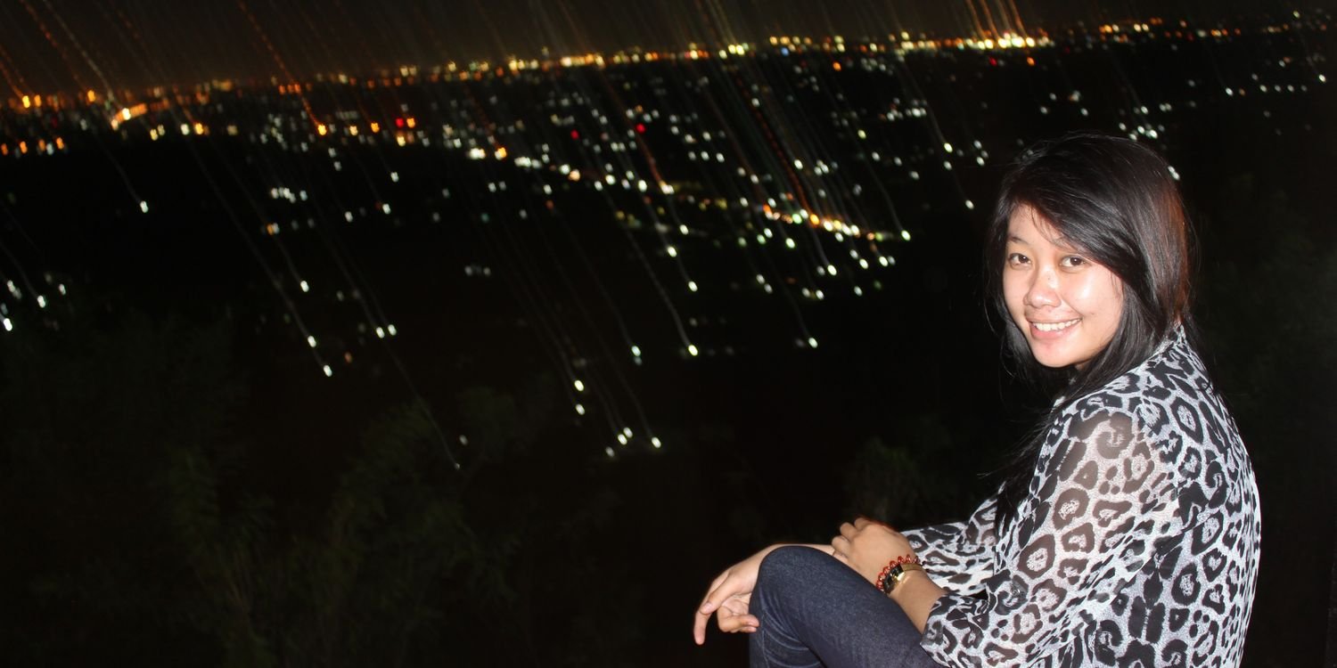 deviputrik's profile banner image