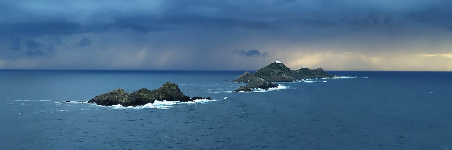 laconnick's profile banner image