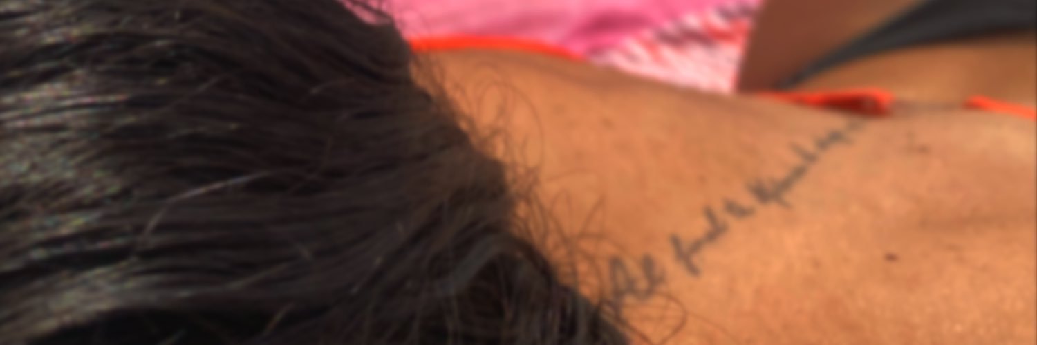 Laura_ml12's profile banner image