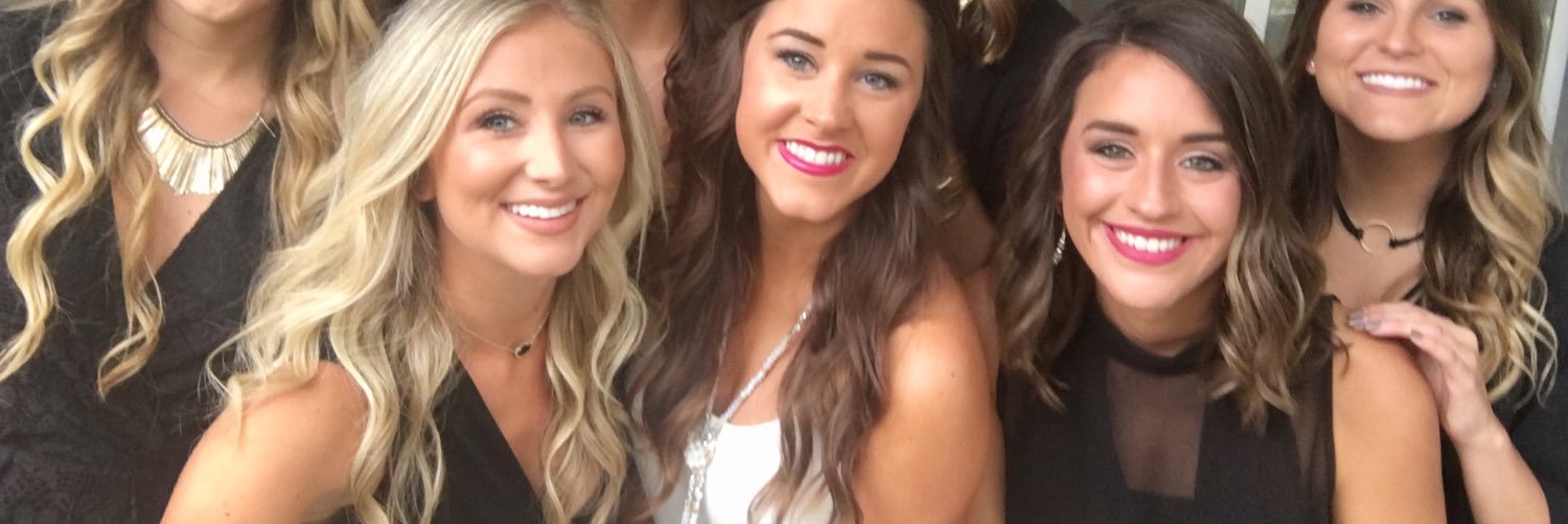 LauraEM213's profile banner image