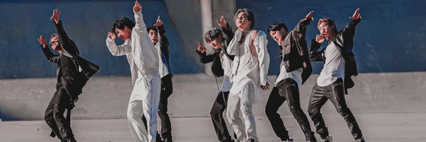 nylatweeting Profile Banner