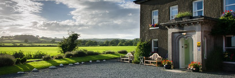 AynsomeManor's profile banner image