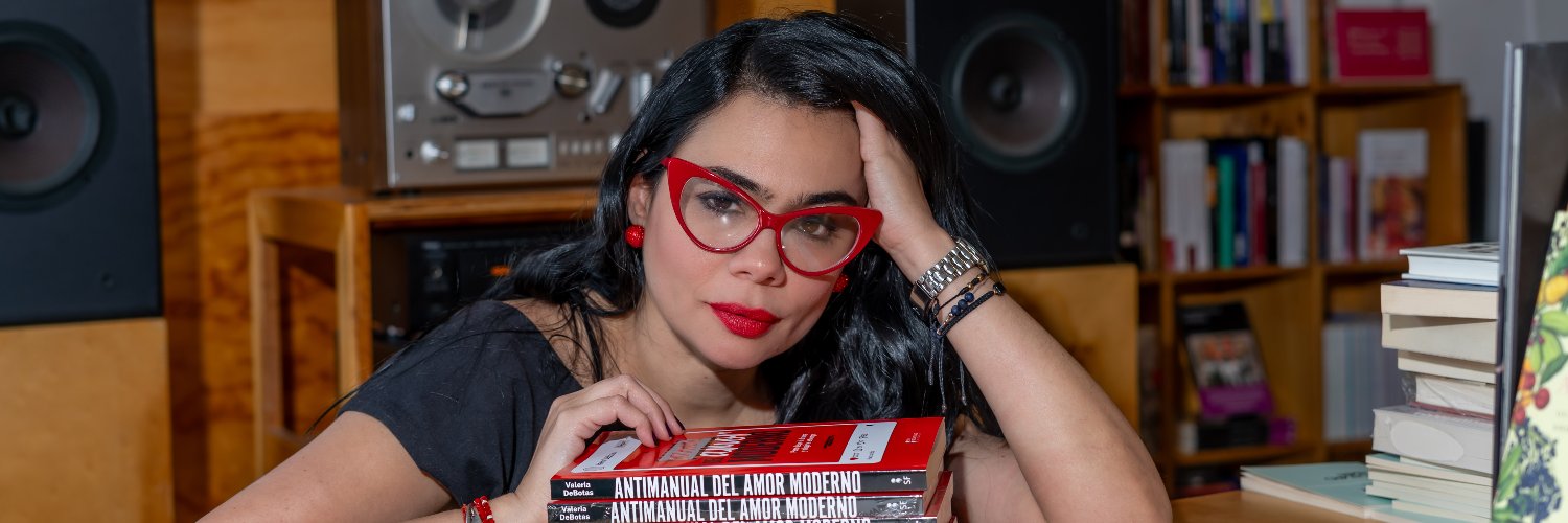 ValeriaDeBotas's profile banner image