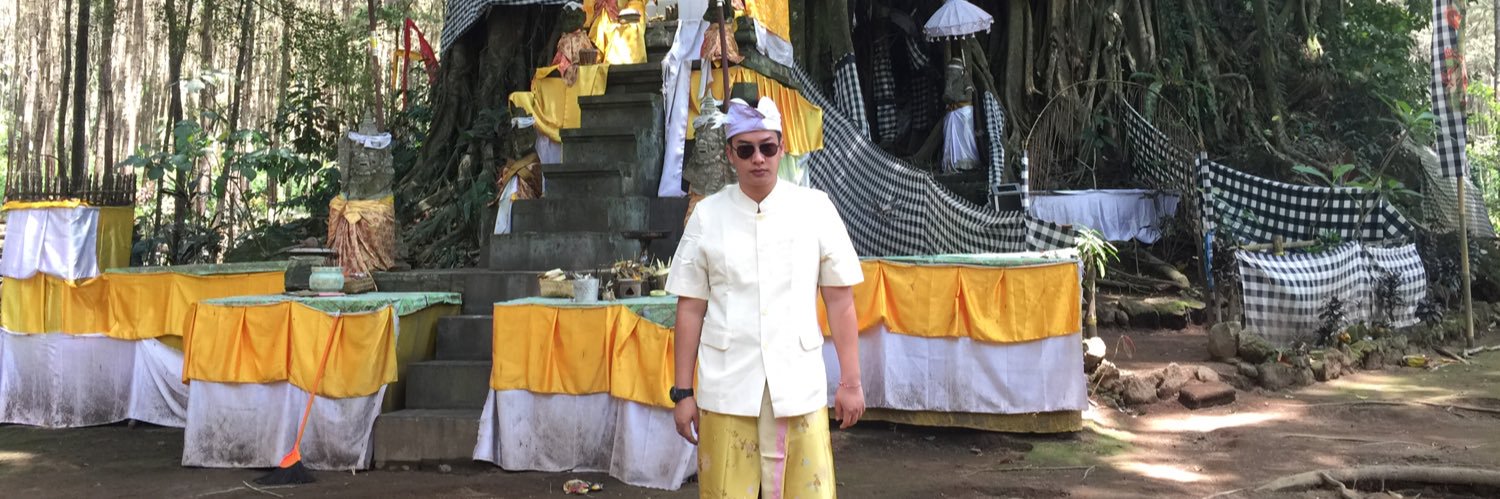 opimsatria's profile banner image
