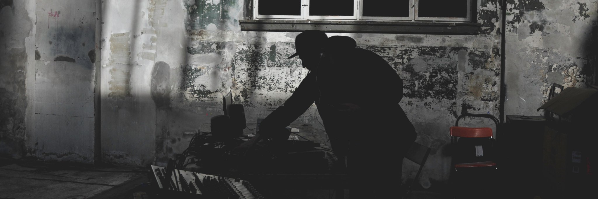 ezicut's profile banner image