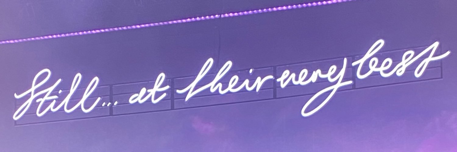 JuliaVigneault's profile banner image