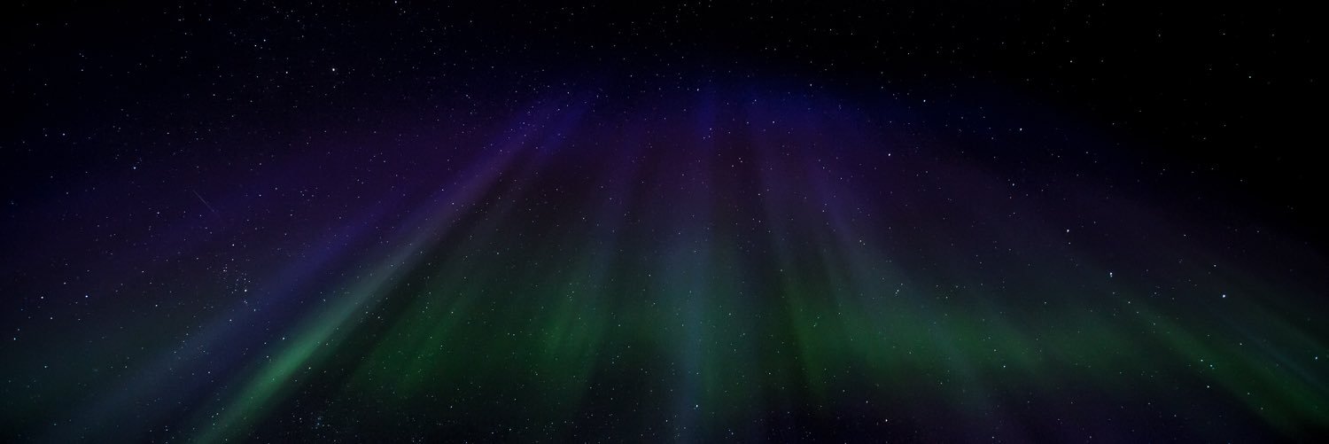 elinias's profile banner image