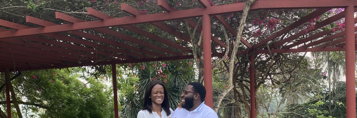 Toyin 👩🏽‍💻 banner