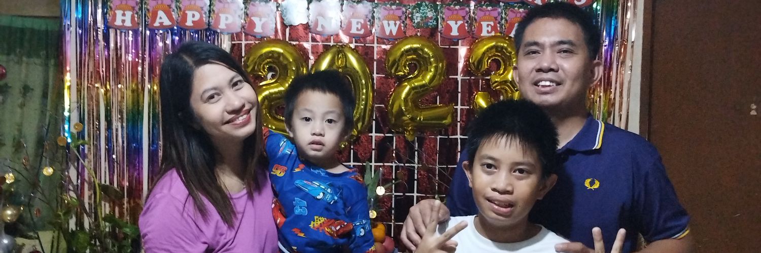 _Roselyn_28's profile banner image