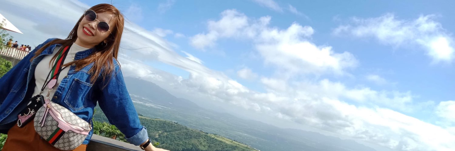 looniipots's profile banner image