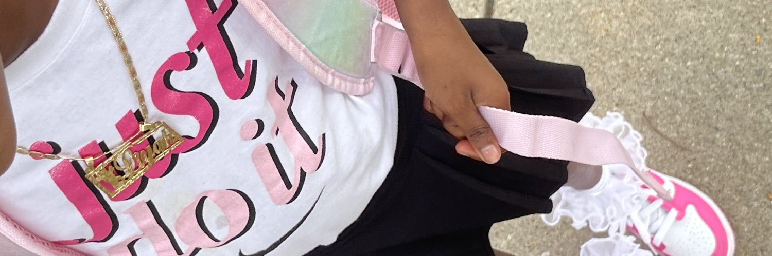 Realbitch32's profile banner image