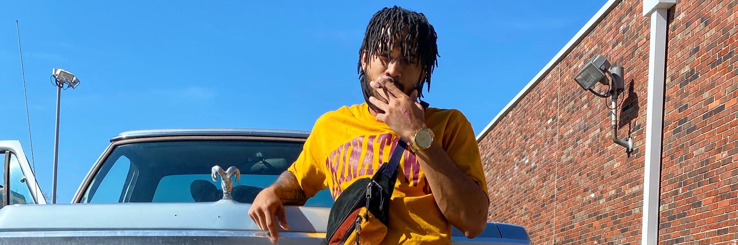WillyLitty's profile banner image