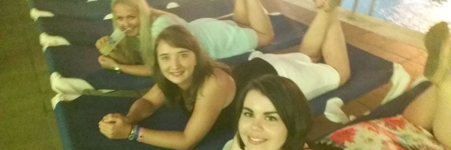 queeno08's profile banner image