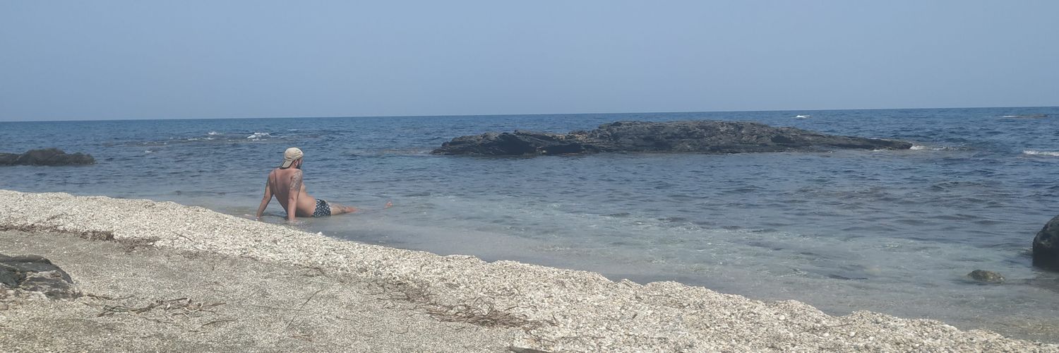 d_layos's profile banner image