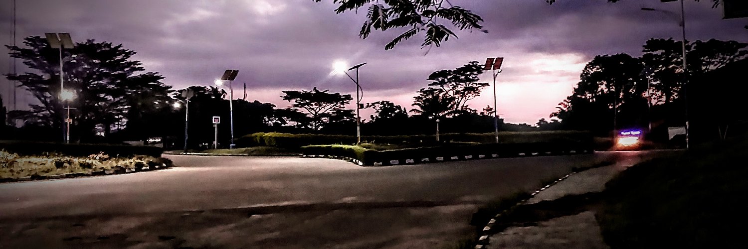 PETENOIT's profile banner image