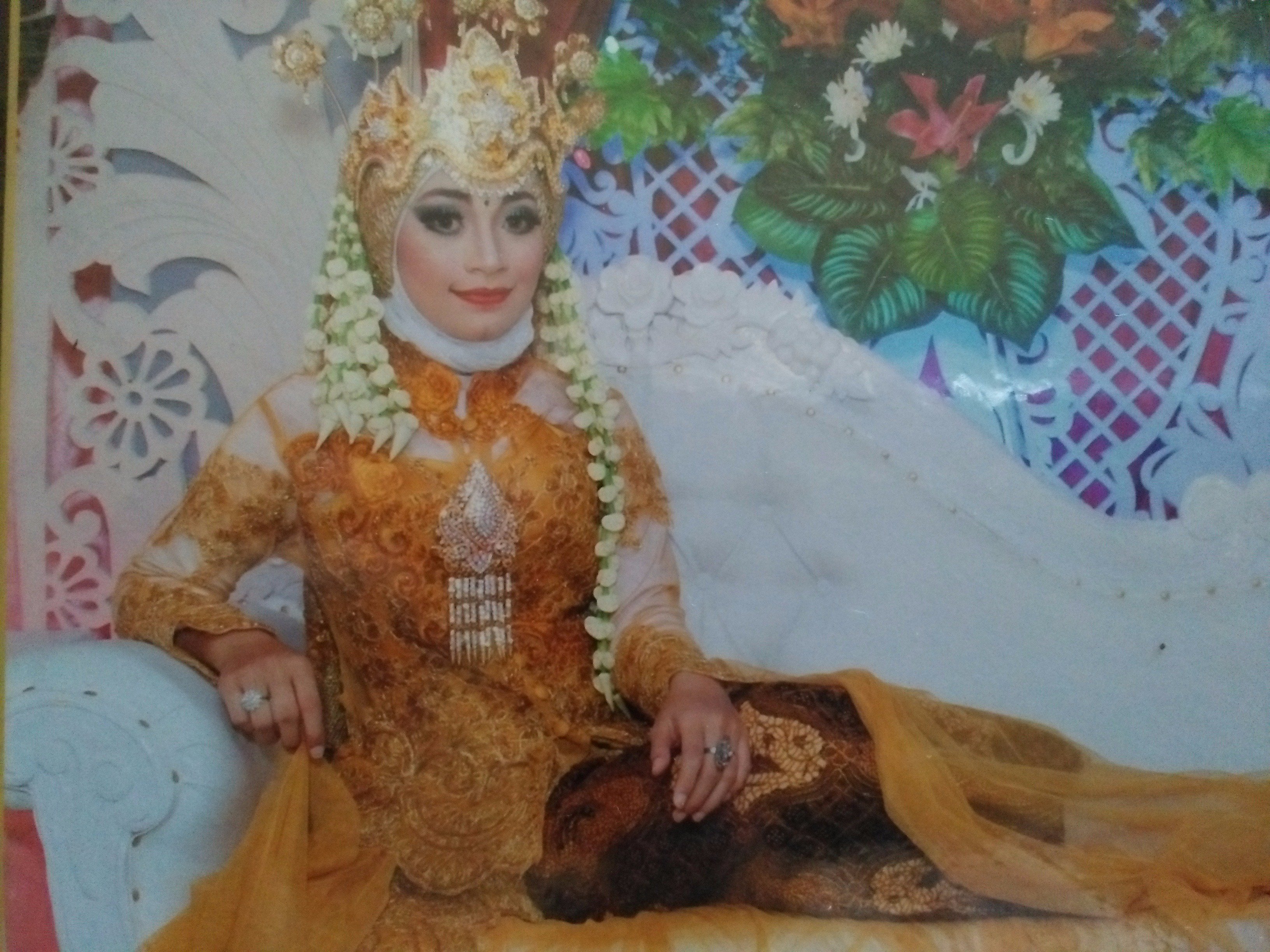 meylamahar's profile banner image