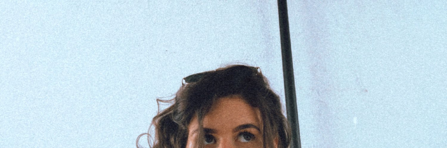 sabrinamacl's profile banner image