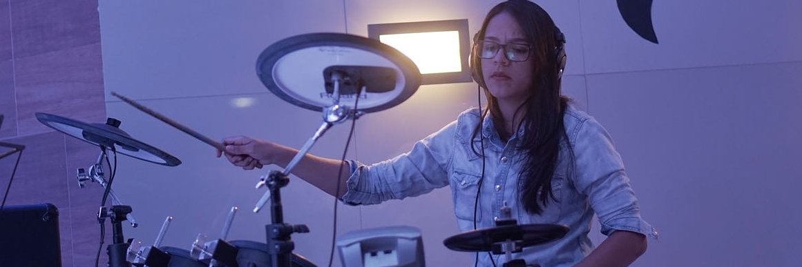 Alinedrummer's profile banner image