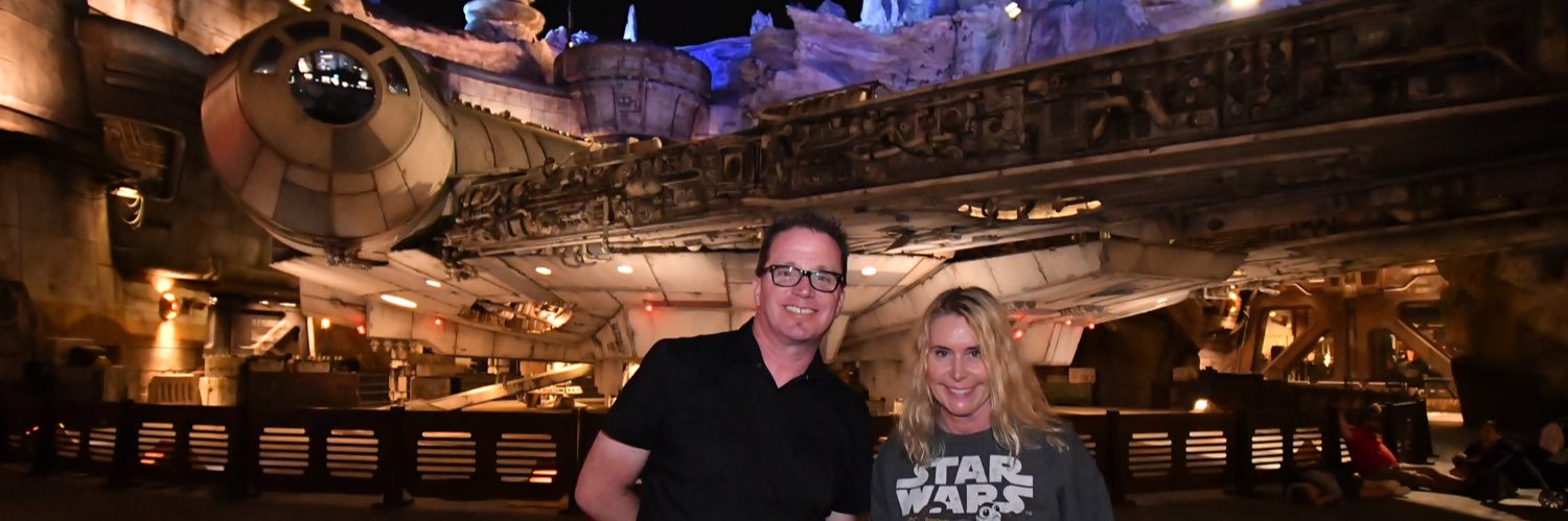DisneyDutchGirl's profile banner image