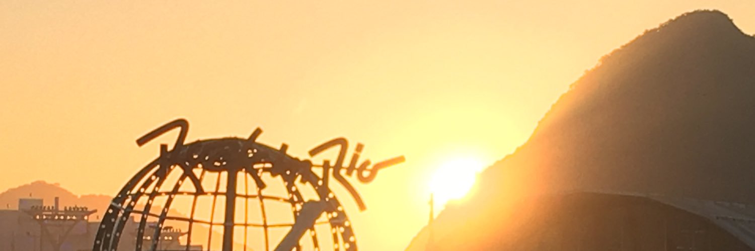 a la luana piovani banner