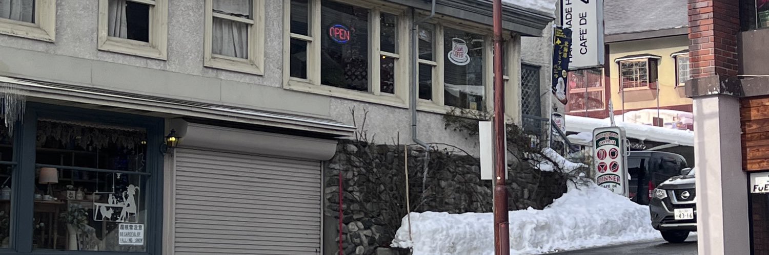 elibabbb's profile banner image