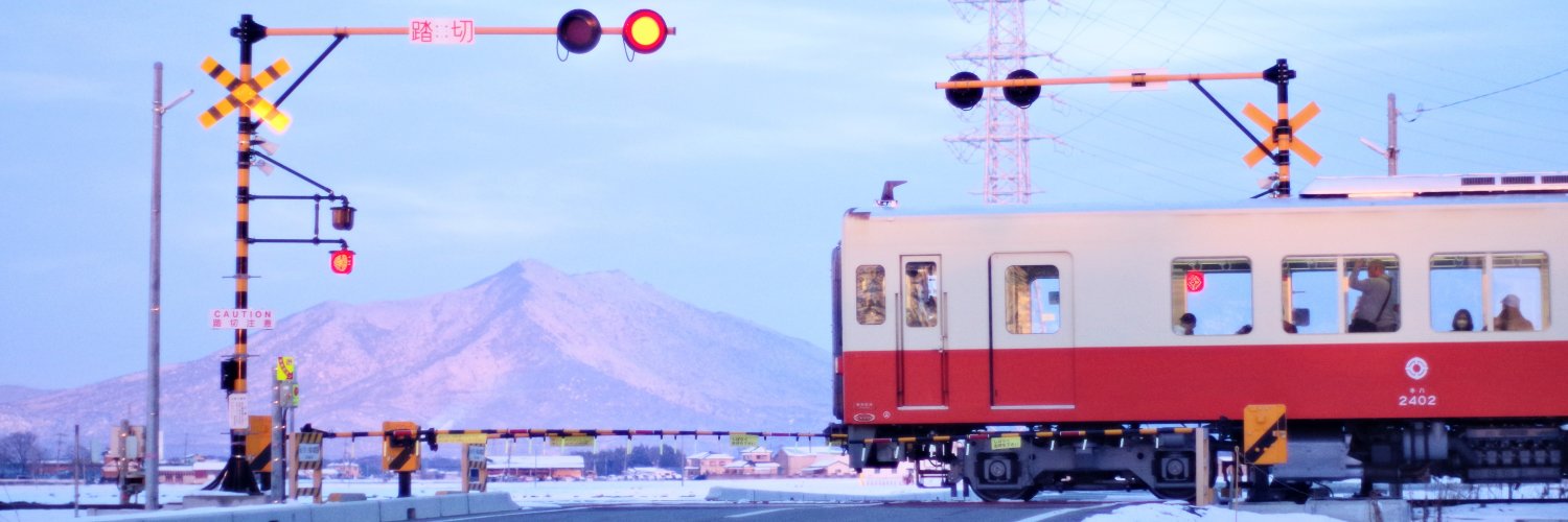 blue_moon_k's profile banner image