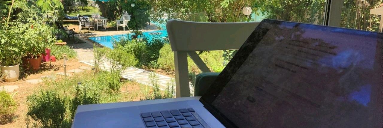 Toli 💻🧘⛹️ banner