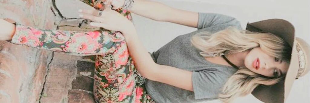 14Meiri's profile banner image