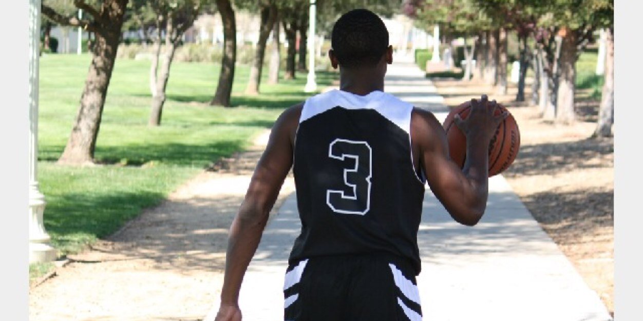 Itseeeasy03's profile banner image