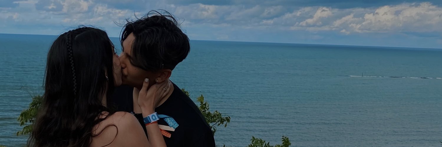 piinkee's profile banner image