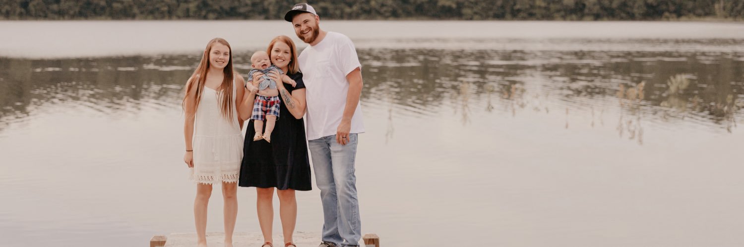 Haleyarthur15's profile banner image
