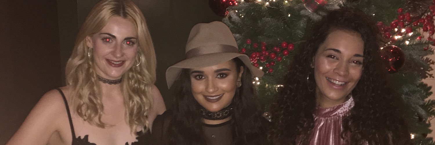 naomialy's profile banner image