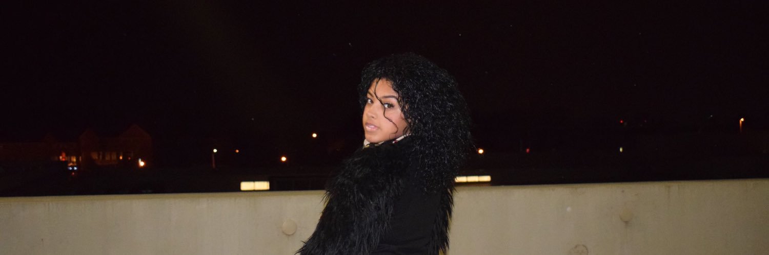Kiaa___'s profile banner image