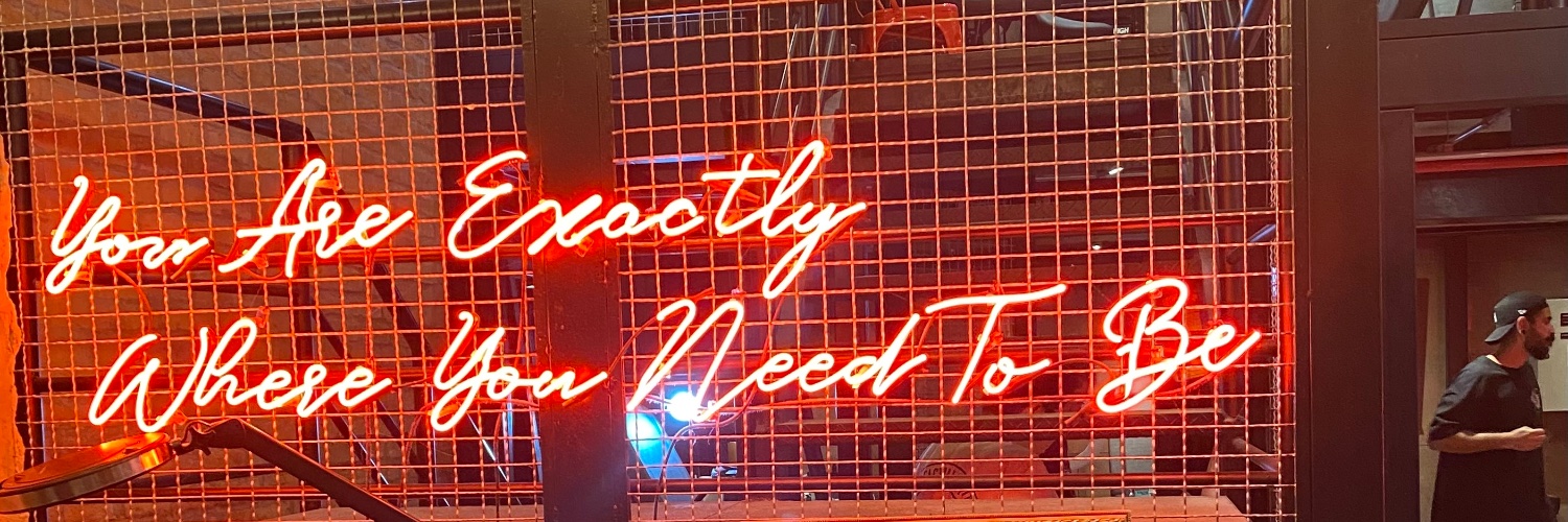 vickycruces's profile banner image