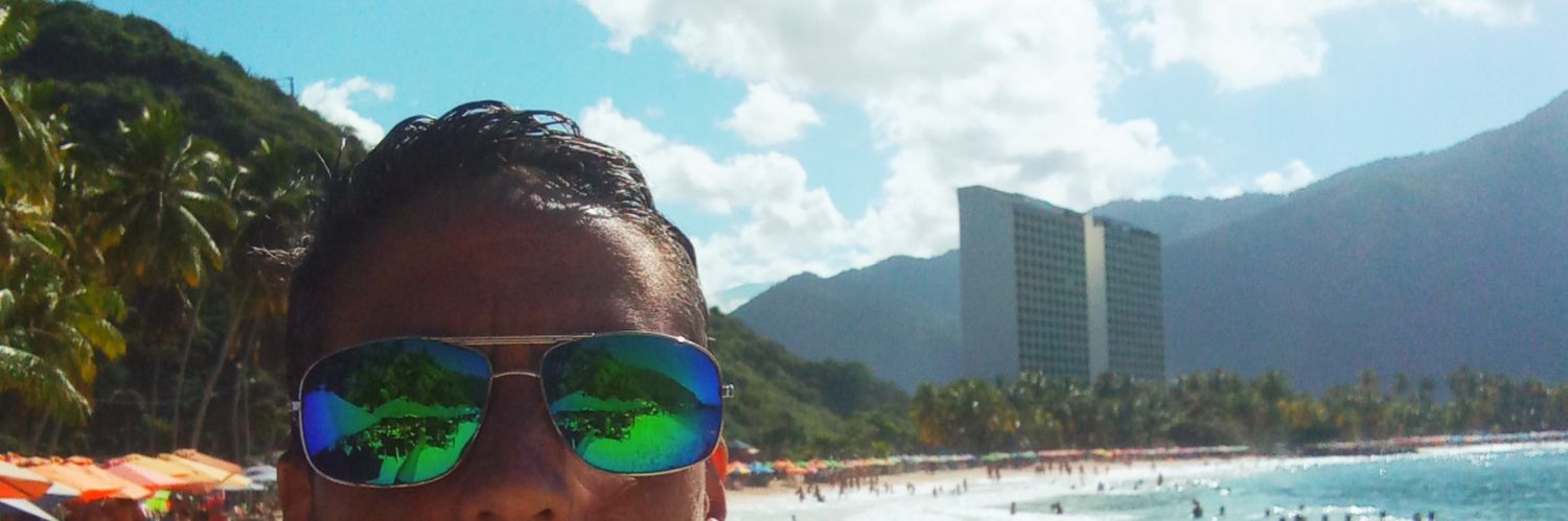 visionreal01's profile banner image