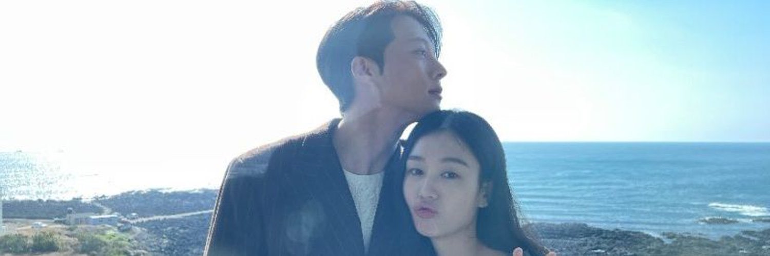 ikonicnooona's profile banner image