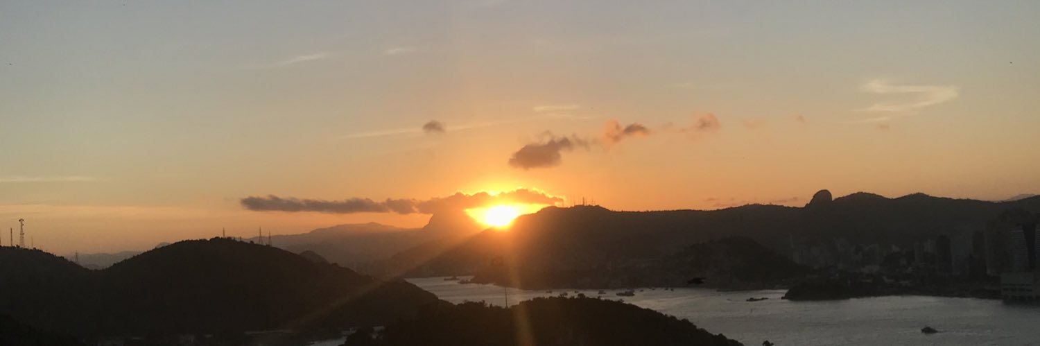 PolyanaPuppin's profile banner image
