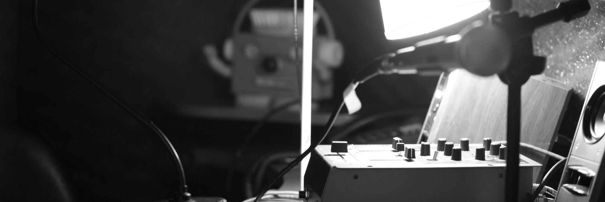 radio_minima_'s profile banner image