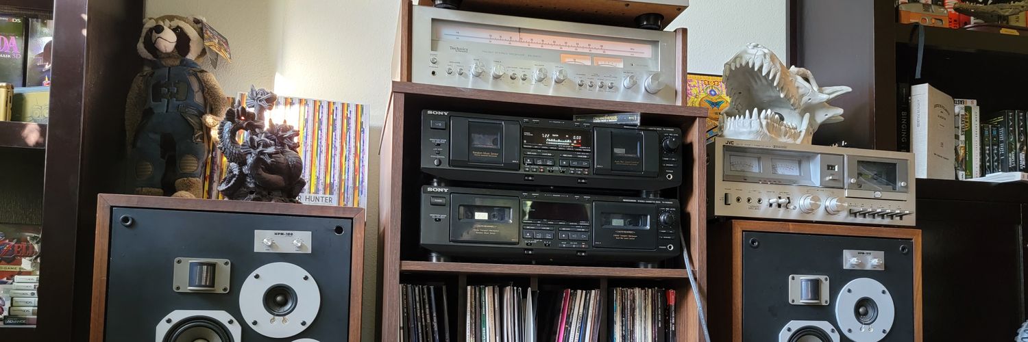 Solace Retroraptor banner