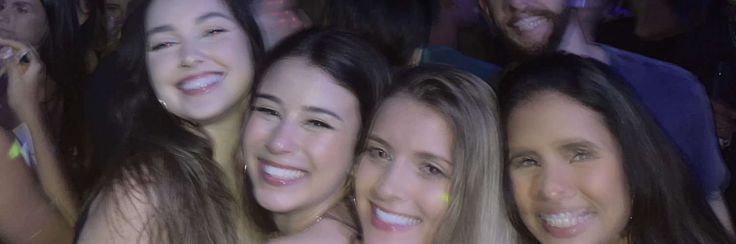 anajuliahupp's profile banner image