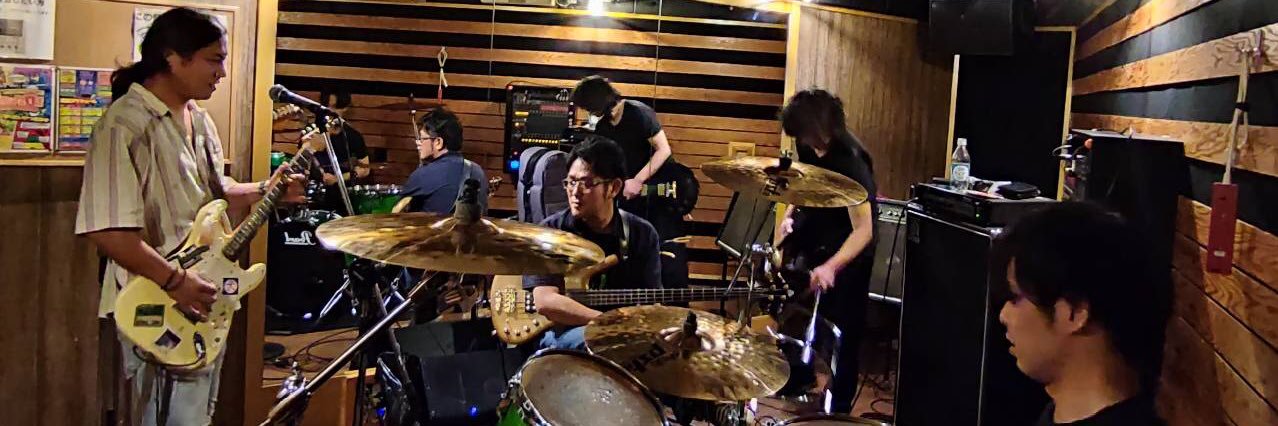 dogs_official's profile banner image