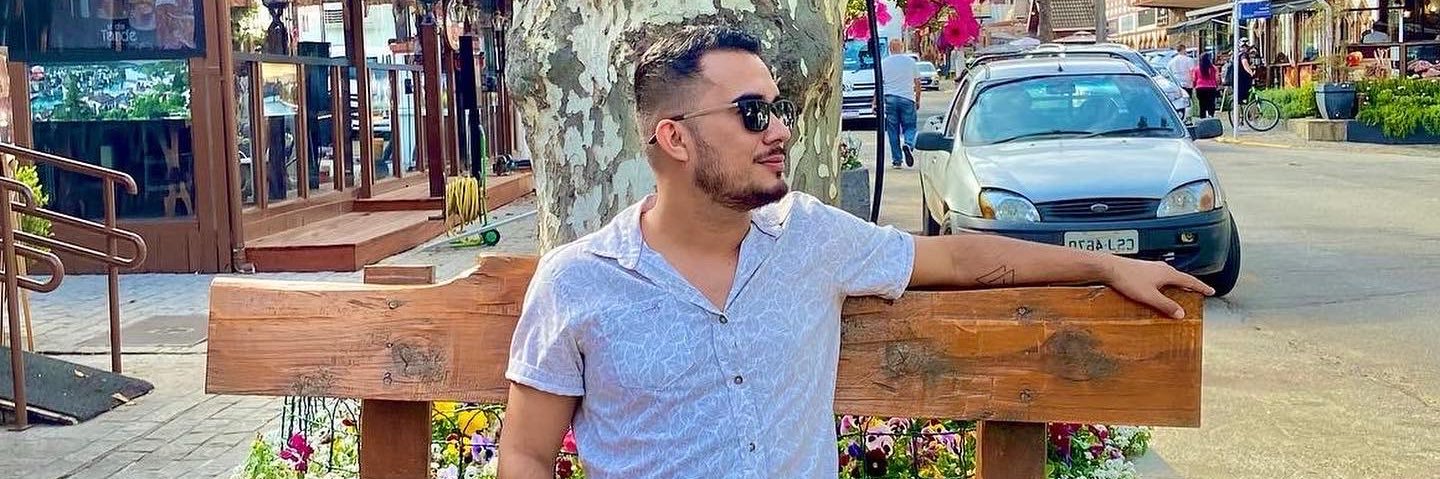 Leeandr0s's profile banner image