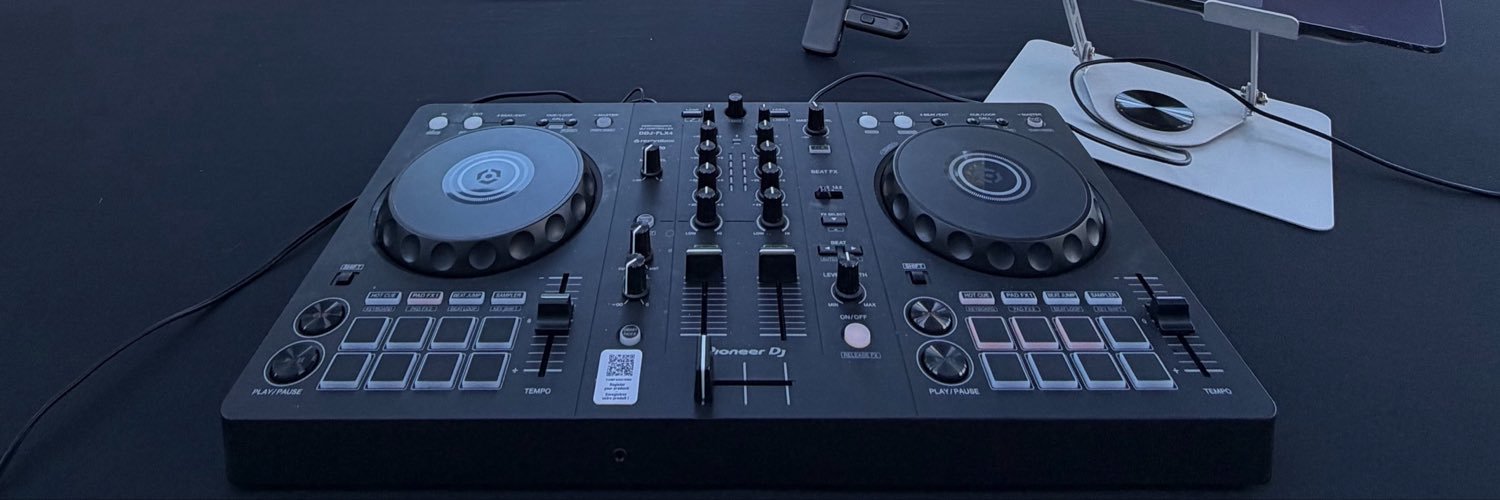 J8ID3N's profile banner image